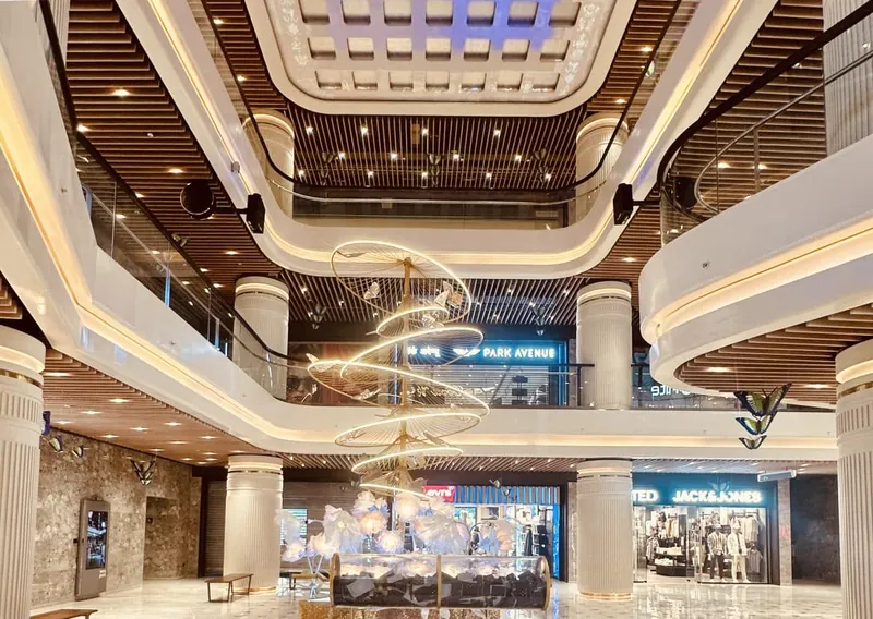 Malls & Hospitality